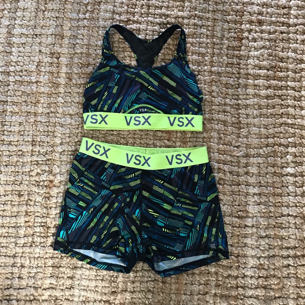 Workout set (sports bra and spandex shorts)
